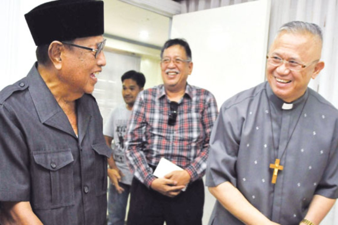 Sultan Jamalul Kiram III met with Cebu Archbishop Jose Palma 